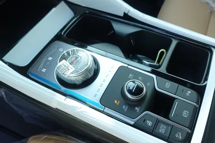 [순천악동모터스] 튼튼한 내구성, 시인성 좋은 레인보우 V90 썬팅! 신차검수부터 LX5000 블박, 유리막코팅, 생활보호필름 부착! 신차패키지 진행한 쏘렌토 출고완료! / 순천, 여수, 광양