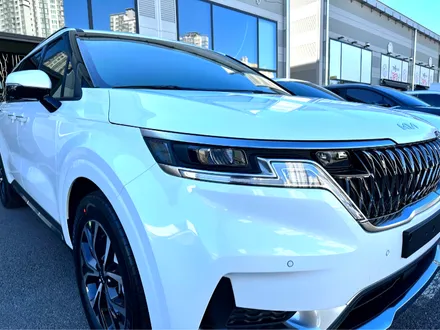 순천 썬팅 카니발 시공 전문 / 탄탄한 내구성과 우수한 열 차단 성능, 시인성을 자랑하는 국내 브랜드 세인트 아모 스퍼터 반사필름 / 순천, 여수, 광양