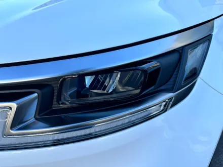 순천 썬팅 카니발 시공 전문 / 탄탄한 내구성과 우수한 열 차단 성능, 시인성을 자랑하는 국내 브랜드 세인트 아모 스퍼터 반사필름 / 순천, 여수, 광양