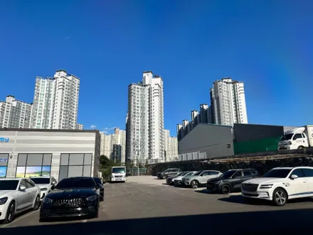 순천 썬팅 카니발 시공 전문 / 탄탄한 내구성과 우수한 열 차단 성능, 시인성을 자랑하는 국내 브랜드 세인트 아모 스퍼터 반사필름 / 순천, 여수, 광양