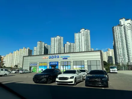 순천 썬팅 카니발 시공 전문 / 탄탄한 내구성과 우수한 열 차단 성능, 시인성을 자랑하는 국내 브랜드 세인트 아모 스퍼터 반사필름 / 순천, 여수, 광양