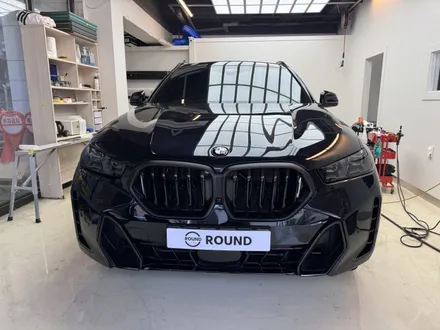 BMW X6 엠블럼 블랙랩핑, 라이트 톤다운PPF / 경기 의정부