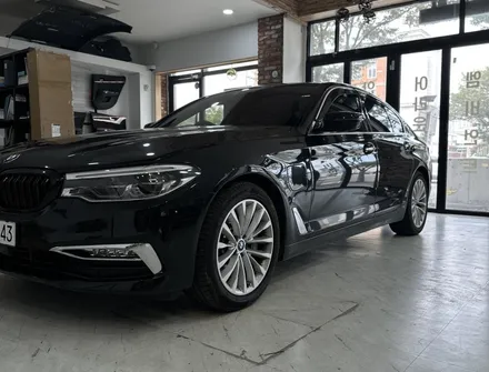 BMW G30 530i 14.9 안드로이드올인원 우핸들 차량이네!? / 전북 전주, 광주, 김제