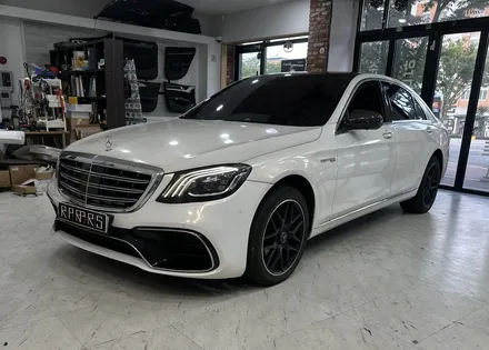 벤츠 W222 S63 amg 큐로이300 안드로이드 셋탑으로 순정 느낌 살리기! / 전북 전주, 광주, 김제