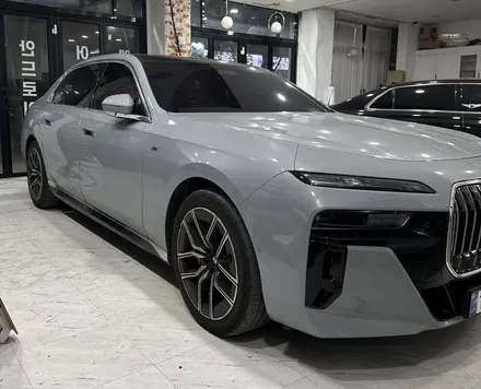 BMW G70 I7 회오리스피커 풀커버로 순정 엠비언트의 드레스업! / 전북 전주, 광주, 김제