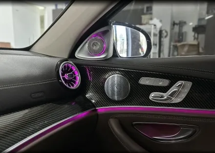벤츠 W213 E300 - 송풍구,4D부메스터전동트위터,유광 카본랩핑 레츠고 / 전북 전주, 광주, 김제