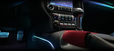 머스탱 엠비언트 - 코더스 무드등 아크릴 매립 방식으로 커스텀 인스톨 시공 / 전북 전주, 광주, 김제