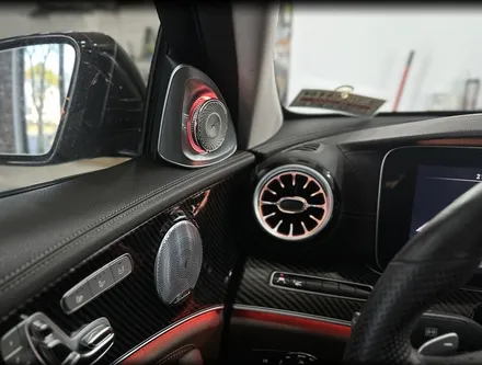 벤츠 W213 E300 - 송풍구,4D부메스터전동트위터,유광 카본랩핑 레츠고 / 전북 전주, 광주, 김제