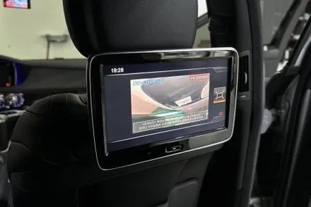 벤츠 W222 S63 amg 큐로이300 안드로이드 셋탑으로 순정 느낌 살리기! / 전북 전주, 광주, 김제