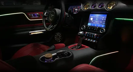 머스탱 엠비언트 - 코더스 무드등 아크릴 매립 방식으로 커스텀 인스톨 시공 / 전북 전주, 광주, 김제