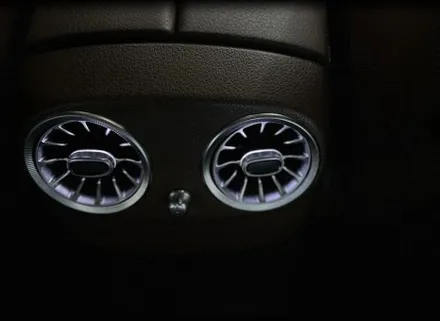 벤츠 W213 E300 - 송풍구,4D부메스터전동트위터,유광 카본랩핑 레츠고 / 전북 전주, 광주, 김제