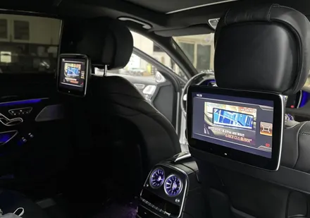 벤츠 W222 S63 amg 큐로이300 안드로이드 셋탑으로 순정 느낌 살리기! / 전북 전주, 광주, 김제