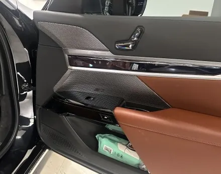 BMW G70 I7 회오리스피커 엠비언트 풀커버 시공은 전주 어디!? / 전북 전주, 광주, 김제
