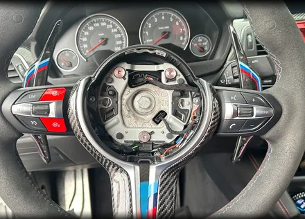 전주 덕진구 / LED M 퍼포먼스 핸들 교체 / BMW / M3