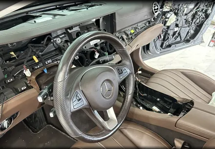 벤츠 W213 E300 - 송풍구,4D부메스터전동트위터,유광 카본랩핑 레츠고 / 전북 전주, 광주, 김제