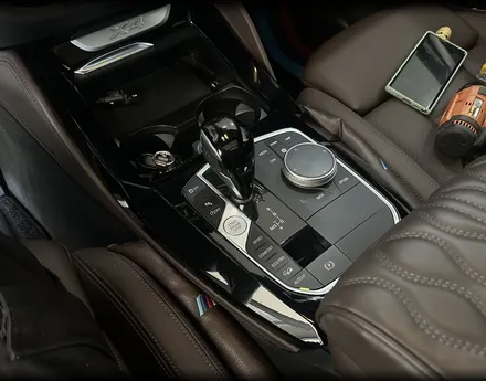 BMW G02 X4 콘솔 컵홀더 엠비언트 그리고 크리스탈 기어봉 세트 가즈아 / 전북 전주, 광주, 김제