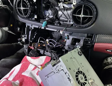 벤츠 SL 63 amg 순정 모니터를 살린 카플레이,안드로이드오토 인스톨 / 전북 전주, 광주, 김제