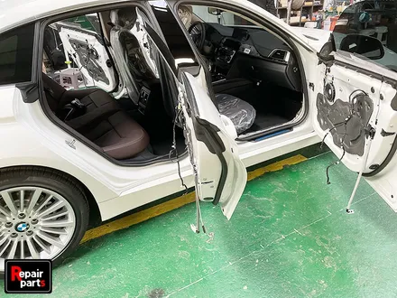 BMW 4시리즈 순정엠비언트 놔두고 사제엠비언트 장착하는 이유는 여깄습니다! 특수 LED 비노출형 매립식 시공 리페어파츠 / 전북 전주, 광주, 김제