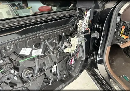 벤츠 W213 E300 - 송풍구,4D부메스터전동트위터,유광 카본랩핑 레츠고 / 전북 전주, 광주, 김제