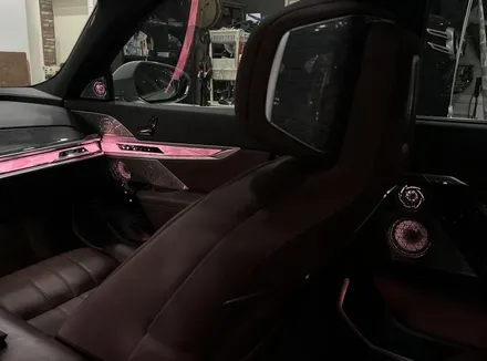 BMW G70 I7 회오리스피커 풀커버로 순정 엠비언트의 드레스업! / 전북 전주, 광주, 김제