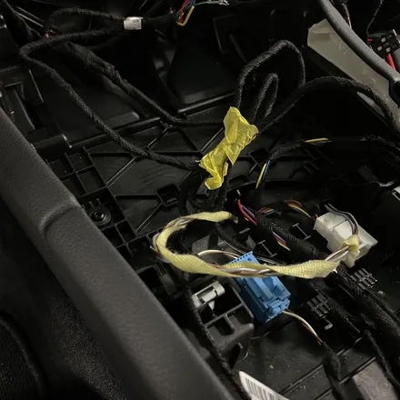 벤츠 c클래스 W205 c63amg 3컬러에서 64컬러 업그레이드 송풍구 엠비언트 전주 전장전문 시공점 / 전북 전주, 광주, 김제