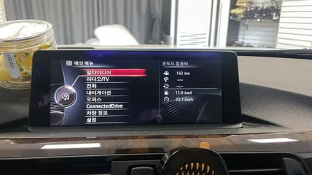 bmw f30 320d 순정 같은 카플레이,안드로이드오토 로 이젠 편하게 내비보면서 봄 드라이브 어때요?  리페어파츠 / 전북 전주, 광주, 김제