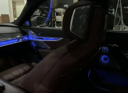 BMW G70 I7 회오리스피커 풀커버로 순정 엠비언트의 드레스업! / 전북 전주, 광주, 김제