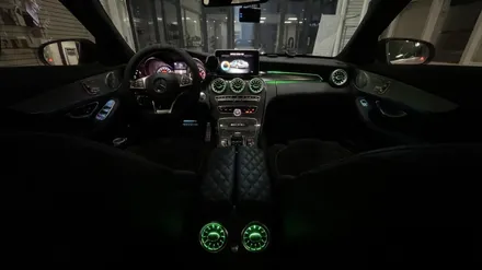 벤츠 c클래스 W205 c63amg 3컬러에서 64컬러 업그레이드 송풍구 엠비언트 전주 전장전문 시공점 / 전북 전주, 광주, 김제