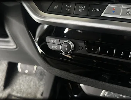 BMW IX3 크리스탈 토글 4종 M퍼포먼스 블랙 그릴 세트 / 전북 전주, 광주, 김제