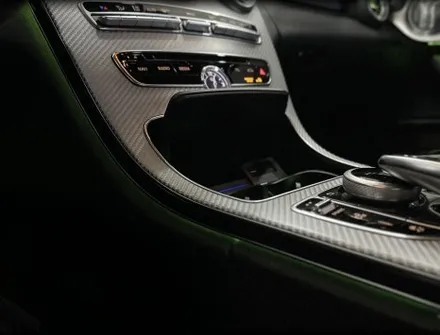 벤츠 W205 C200 카브리올레 64컬러 업그레이드와 송풍구 엠비언트 장착기 / 전북 전주, 광주, 김제