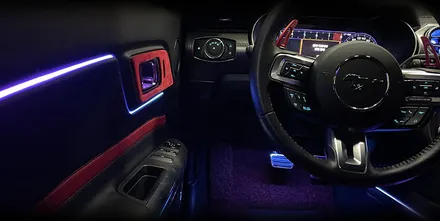 머스탱 엠비언트 - 코더스 무드등 아크릴 매립 방식으로 커스텀 인스톨 시공 / 전북 전주, 광주, 김제