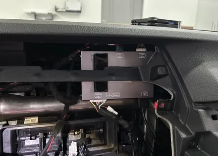 BMW F10 520d 인디웍 터치 카플레이 안드로이드오토 겨울철 필수 이지가드 원격시동기까지! / 전북 전주, 광주, 김제