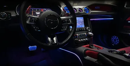 머스탱 엠비언트 - 코더스 무드등 아크릴 매립 방식으로 커스텀 인스톨 시공 / 전북 전주, 광주, 김제