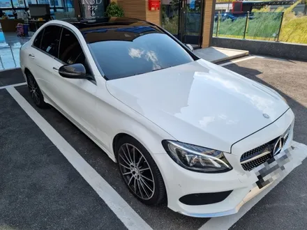 광주 루프스킨 w205 C클래스를 위한 블랙PPF 루프스킨 시공 / 광주 광산구