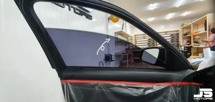 (1탄) 거창 벤츠C63 AMG 디텍 썬팅, 블랙박스, 후방카메라, 보조배터리 시공하기 / 거창 창원