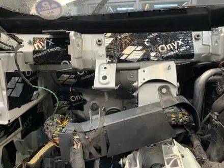 BMW 528i E60 크레파스 냄새 제거!