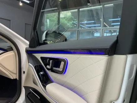 벤츠 S450 액티브 엠비언트 라이트 장착! W223 액티브 엠비언트!