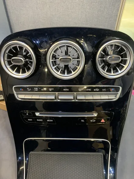 벤츠 GLC220d 쿠페 엠비언트 송풍구 교체!