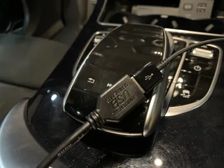 벤츠 GLC350e 애플 카플레이, 구글 안드로이드오토 터치
