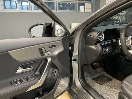 벤츠 A220, 부메스터 3D 트위터, W177