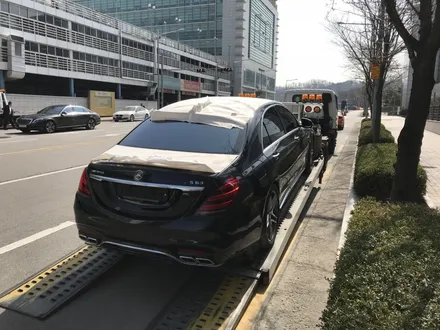 벤츠 S63 AMG 리어모니터 장착