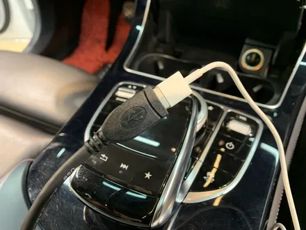 벤츠 GLC350e 애플 카플레이 터치, 안드로이드오토 터치 장착!
