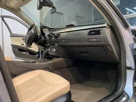 BMW E90 328i 크레파스 냄새 제거 하기!