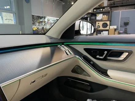 벤츠 S450 액티브 엠비언트 라이트 장착! W223 액티브 엠비언트!