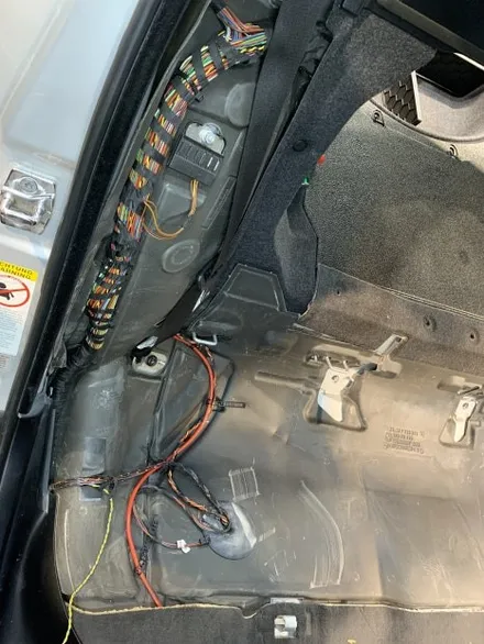 BMW 528i E60 크레파스 냄새 제거!
