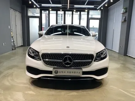 벤츠 E300 W213 카링킷 에어 터치 판넬 장착! 4D 부메스터 트위터 스피커, 엠비언트 라이트 송풍구 교체!