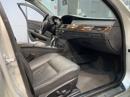BMW 528i E60 크레파스 냄새 제거!