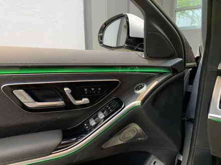 벤츠 2021년 W223, S400d 3D 부메스터 트위터