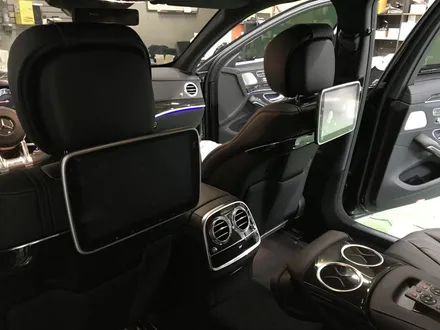 벤츠 S63 AMG 리어모니터 장착