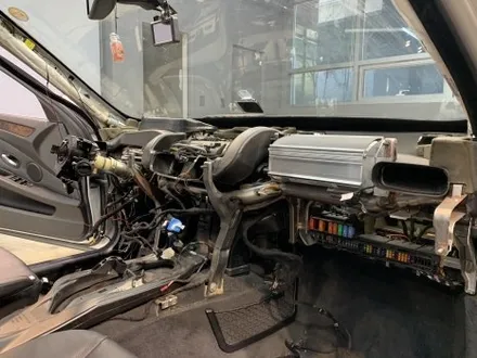 BMW 528i E60 크레파스 냄새 제거!